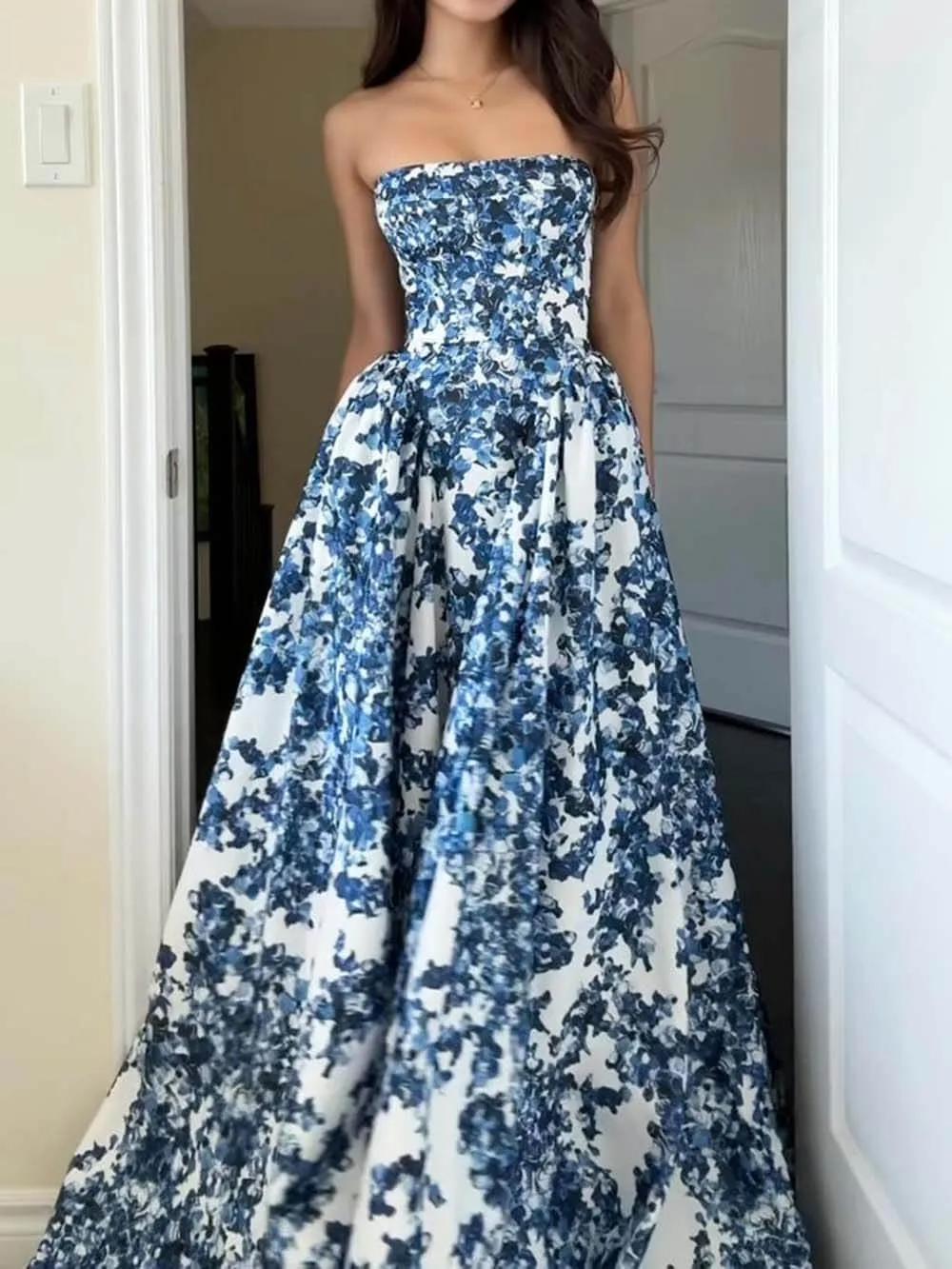 Alessia | Exquisite Floral Gown