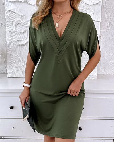 Emelina – Elegant V-Neck Dress