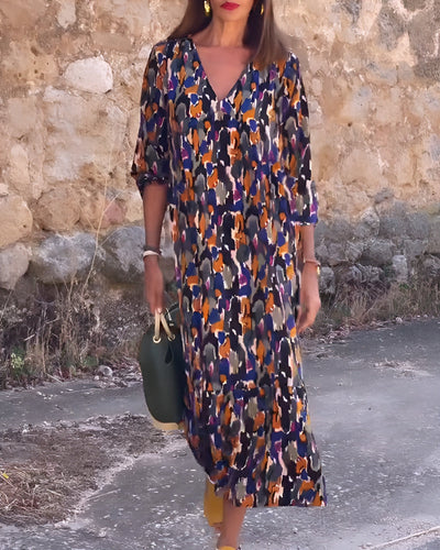 VIOLETTA | Long V-Neck Dress with Retro Pattern and Elegant Comfort for Every Moment