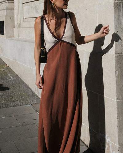 Taura - V-Neck Sleeveless Color Block Dress