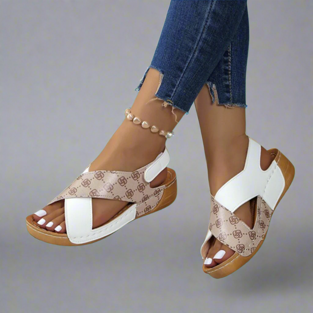 Solveig | Ultra-flat, Comfortable Orthopedic Sandals