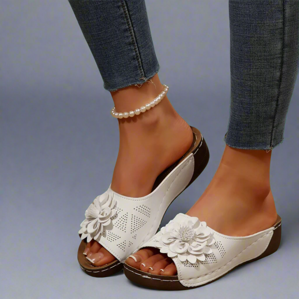 Jolanda | Elegant Orthopedic Sandals with Floral Design