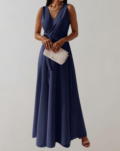 Izora - Elegant V-Neck Sleeveless Gown
