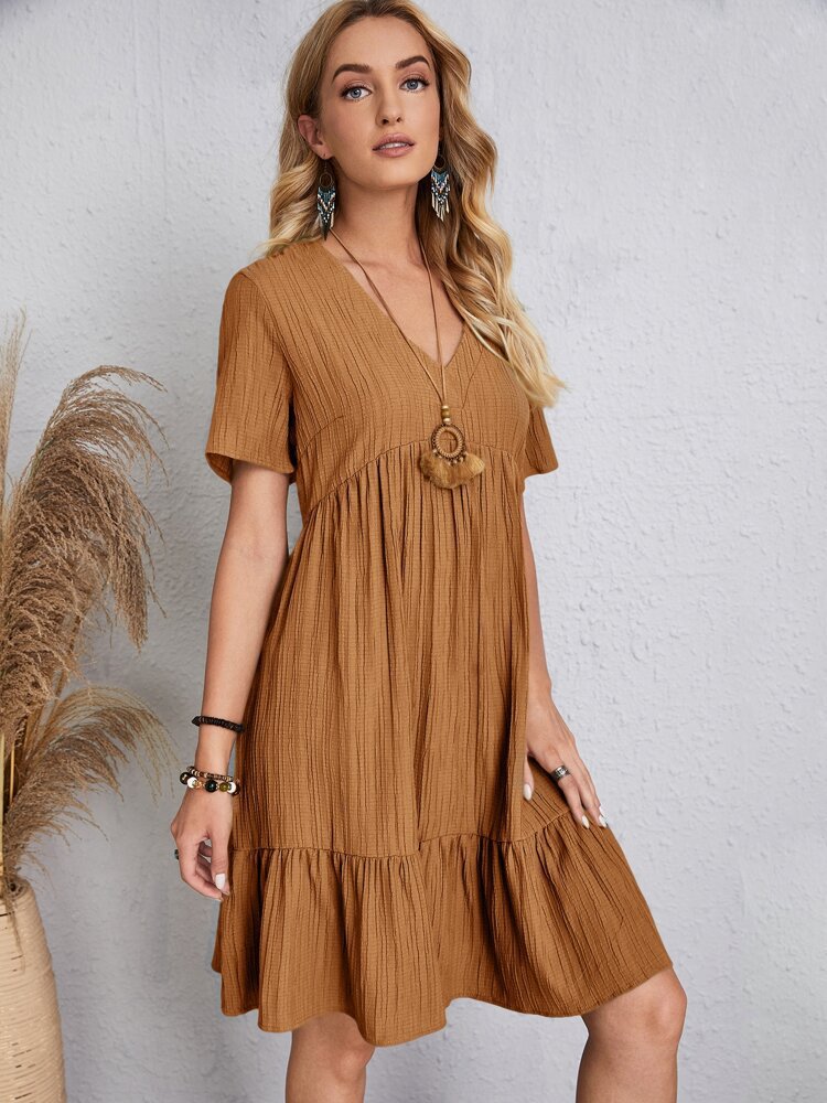 Casual flowy dress with a waist knot