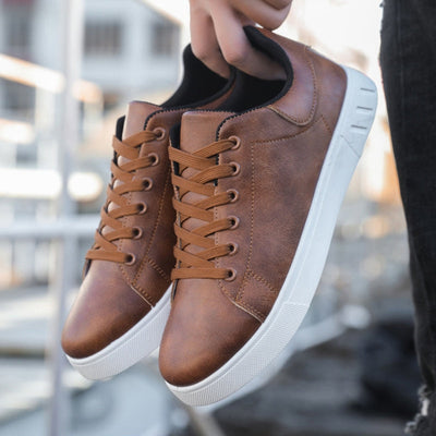 John - Classic Men's Leather Sneakers