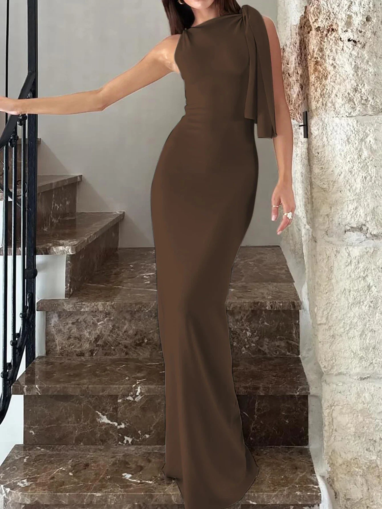 Ilviera – Sleeveless Maxi Dress