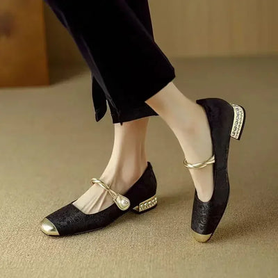 Cilia | Sandals with Refined Details and Absolute Comfort