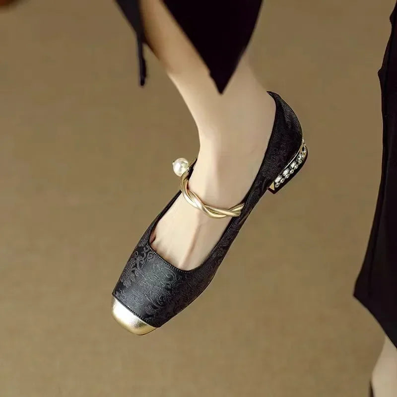 Cilia | Sandals with Refined Details and Absolute Comfort