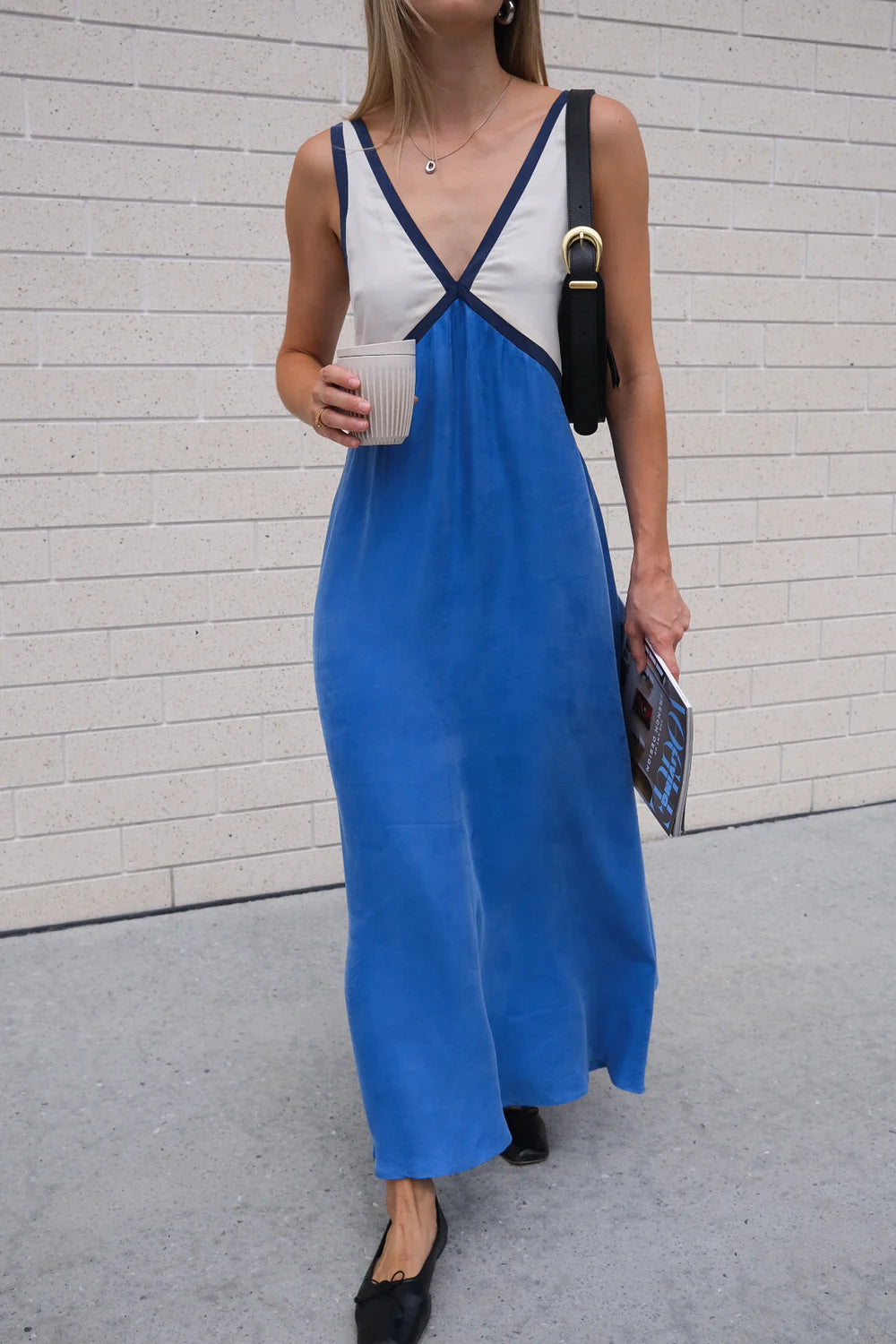Taura - V-Neck Sleeveless Color Block Dress