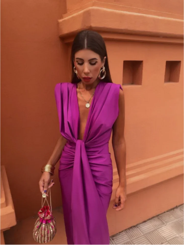 Serenya -  Fashionable Sleeveless Satin Pleated Dress