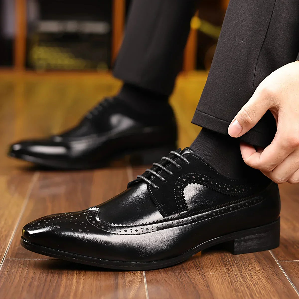 Daniel - Classic Men's Brogue Leather Shoes