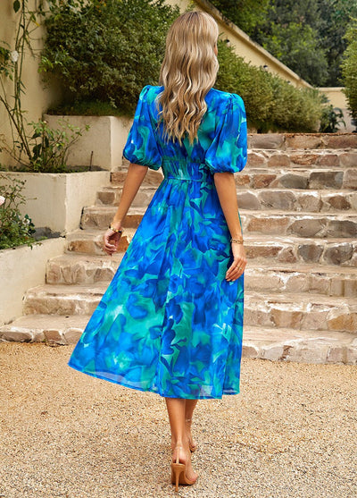 Dahlia | Dress With V-Neck