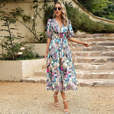 Dahlia | Dress With V-Neck