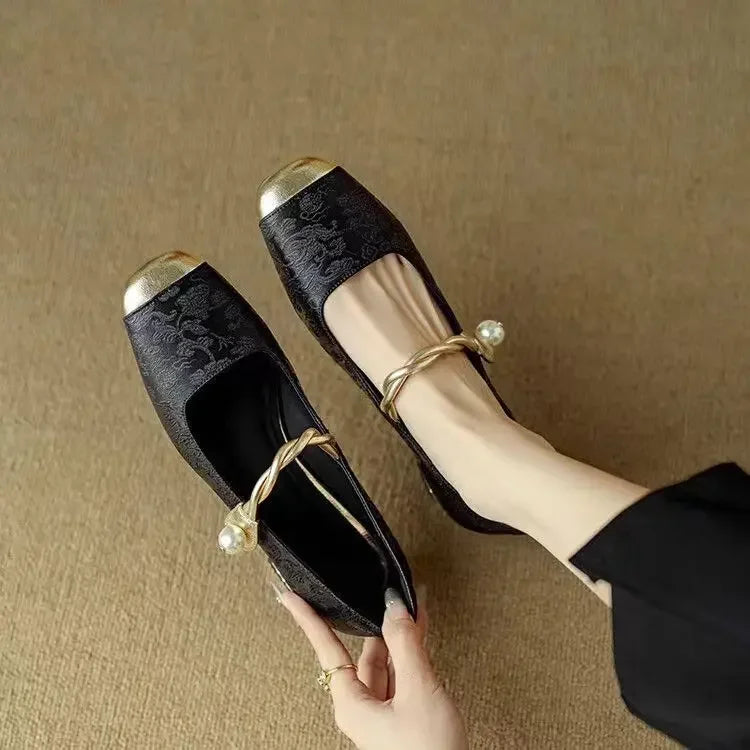 Cilia | Sandals with Refined Details and Absolute Comfort
