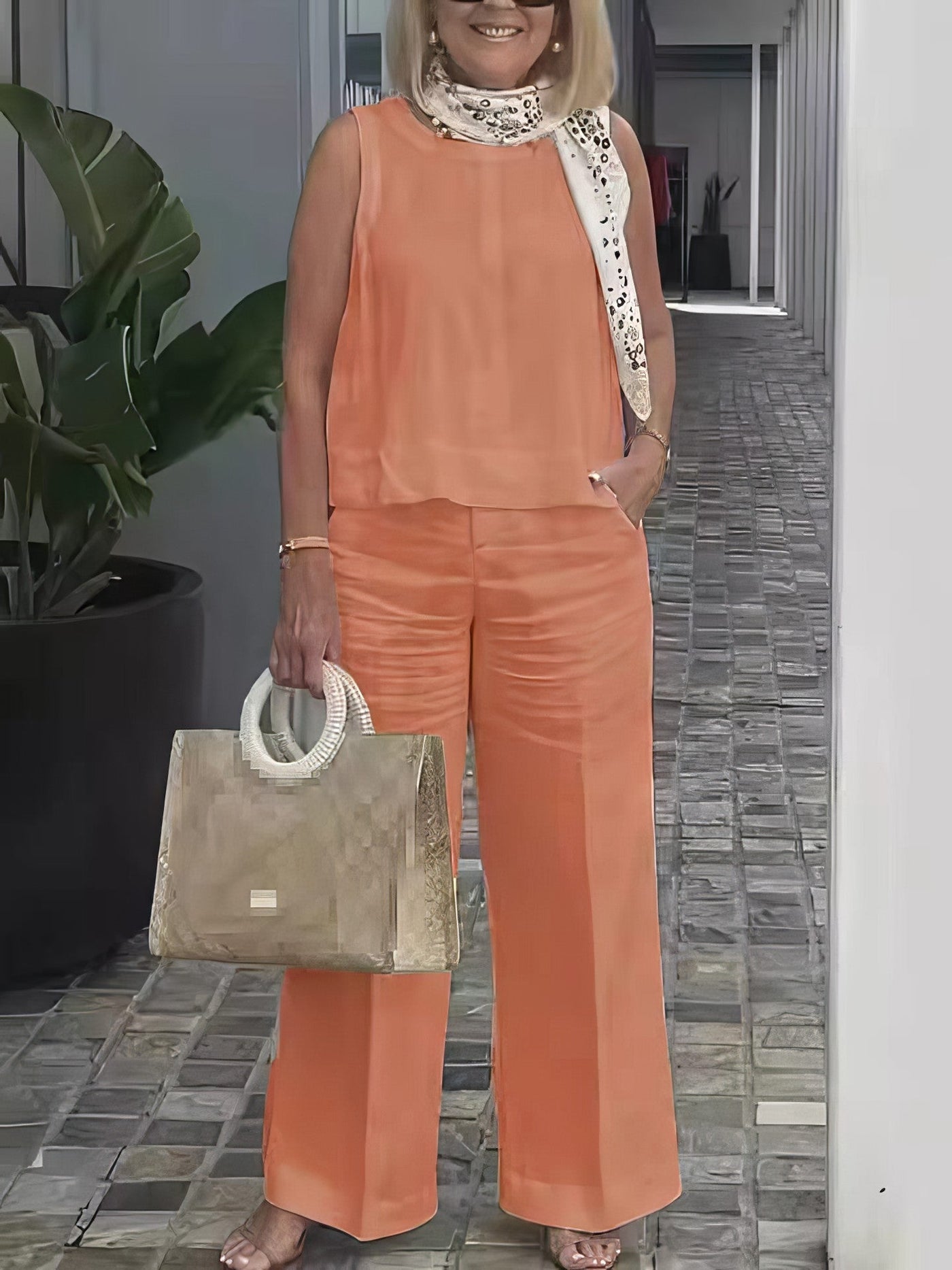 Linen and Cotton Set for Women, Sleeveless Blouse and Loose Pants