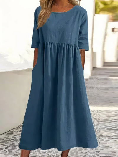 Cotton dress with round collar and pockets