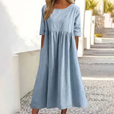 Cotton dress with round collar and pockets